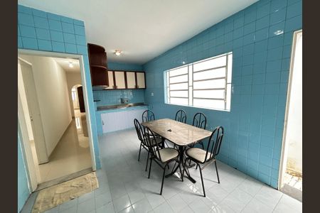 Casa para alugar com 133m², 3 quartos e 2 vagasCozinha