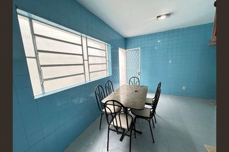 Casa para alugar com 133m², 3 quartos e 2 vagasCozinha