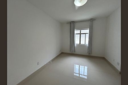 Casa para alugar com 133m², 3 quartos e 2 vagasSala