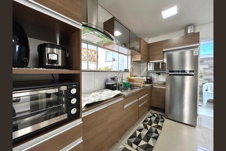 Casa para alugar com 100m², 2 quartos e 1 vagaCozinha 