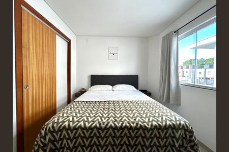 Casa para alugar com 100m², 2 quartos e 1 vagaSuíte 