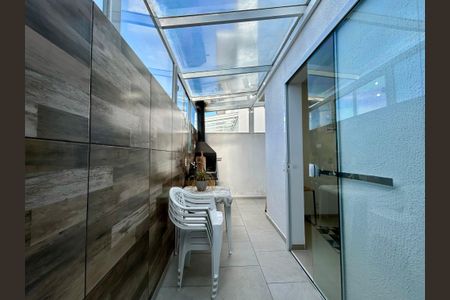 Casa para alugar com 100m², 2 quartos e 1 vagaChurrasqueira