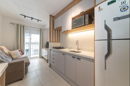Sala - Cozinha Integrada de apartamento para alugar com 1 quarto, 28m² em Jardim Caravelas, São Paulo