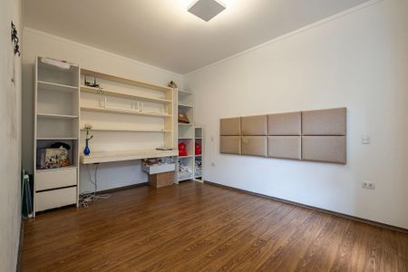 Casa para alugar com 240m², 3 quartos e 1 vaga Casa para alugar com 240m², 3 quartos e 1 vagaQuarto 1