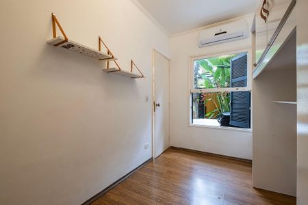 Casa para alugar com 240m², 3 quartos e 1 vaga Casa para alugar com 240m², 3 quartos e 1 vagaQuarto 2