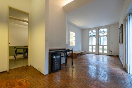 Casa para alugar com 240m², 3 quartos e 1 vaga Casa para alugar com 240m², 3 quartos e 1 vagaSala 2