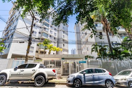 Apartamento à venda com 55m², 2 quartos e 1 vagaFachada e portaria