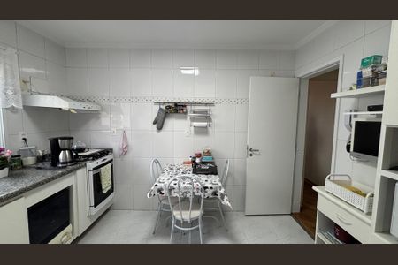 Apartamento à venda com 104m², 2 quartos e 3 vagasCozinha