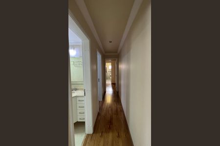 Apartamento à venda com 104m², 2 quartos e 3 vagasCorredor
