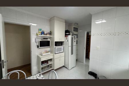 Apartamento à venda com 104m², 2 quartos e 3 vagasCozinha