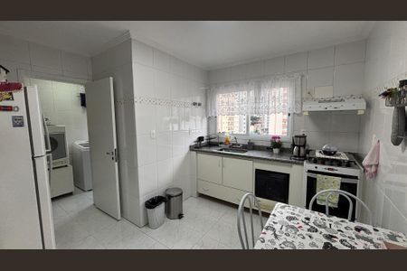 Apartamento à venda com 104m², 2 quartos e 3 vagasCozinha