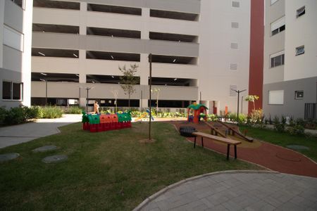 Apartamento à venda com 42m², 2 quartos e sem vagaÁrea comum - Playground