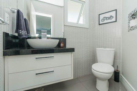 Casa para alugar com 362m², 4 quartos e 3 vagasBanheiro 2