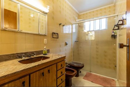 Casa para alugar com 90m², 3 quartos e 3 vagas Casa para alugar com 90m², 3 quartos e 3 vagasBanheiro