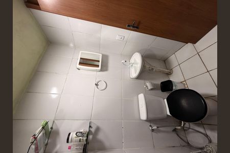 Apartamento para alugar com 55m², 2 quartos e sem vaga Apartamento para alugar com 55m², 2 quartos e sem vagaBanheiro