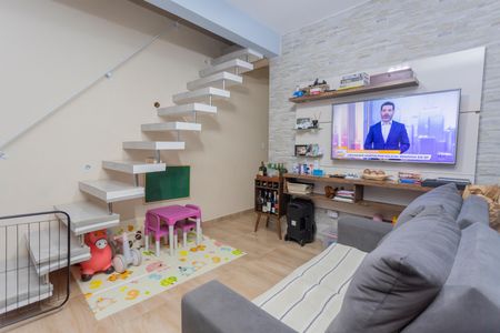 Sala de casa para alugar com 2 quartos, 250m² em Cidade Ipava, São Paulo