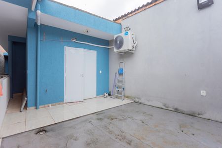 Casa para alugar com 250m², 2 quartos e 2 vagasÁrea externa
