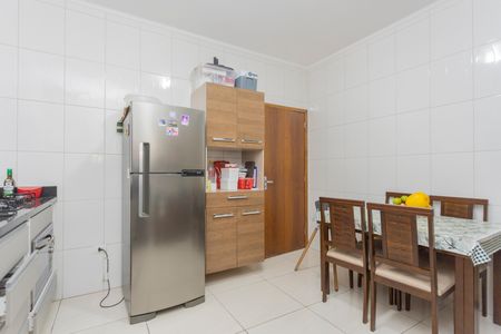 Casa para alugar com 250m², 2 quartos e 2 vagasCozinha