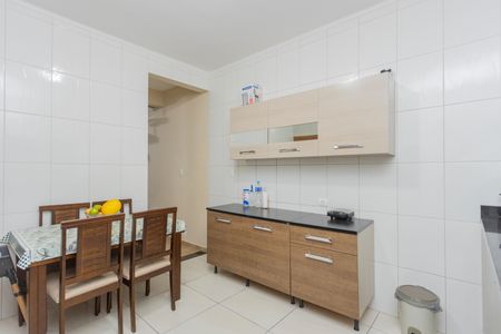 Casa para alugar com 250m², 2 quartos e 2 vagasCozinha