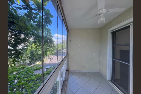 Apartamento para alugar com 95m², 3 quartos e 2 vagasVaranda