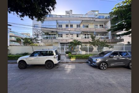Apartamento para alugar com 95m², 3 quartos e 2 vagasFachada