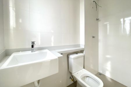 Apartamento à venda com 155m², 3 quartos e 3 vagas Apartamento à venda com 155m², 3 quartos e 3 vagasBanheiro da Suíte 1