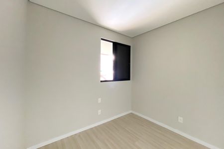 Apartamento à venda com 155m², 3 quartos e 3 vagas Apartamento à venda com 155m², 3 quartos e 3 vagasQuarto 3