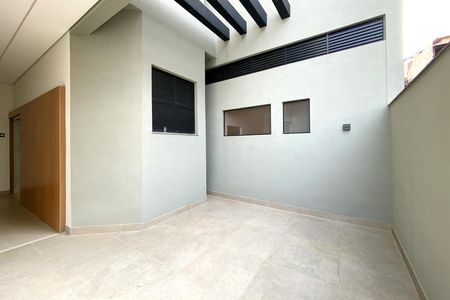 Apartamento à venda com 155m², 3 quartos e 3 vagas Apartamento à venda com 155m², 3 quartos e 3 vagasÁrea comum