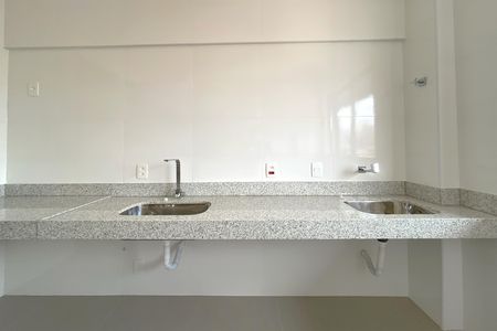 Apartamento à venda com 155m², 3 quartos e 3 vagas Apartamento à venda com 155m², 3 quartos e 3 vagasCozinha
