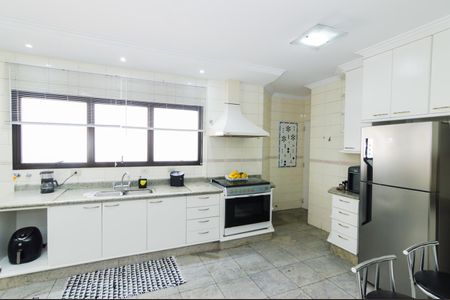 Apartamento para alugar com 200m², 3 quartos e 4 vagasCozinha