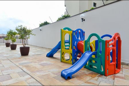 Apartamento para alugar com 200m², 3 quartos e 4 vagasÁrea comum - Playground