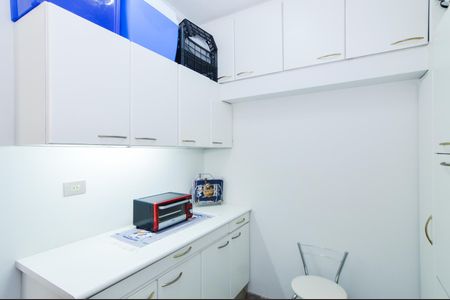 Apartamento para alugar com 200m², 3 quartos e 4 vagasÁrea de Serviço - Quarto de Serviço 