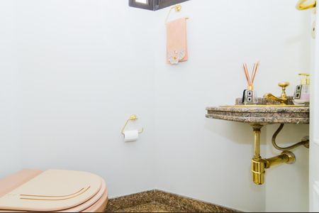 Apartamento para alugar com 200m², 3 quartos e 4 vagasLavabo