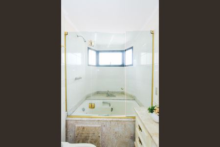 Apartamento para alugar com 200m², 3 quartos e 4 vagasBanheiro da Suíte 3