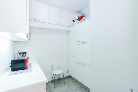 Apartamento para alugar com 200m², 3 quartos e 4 vagasÁrea de Serviço - Quarto de Serviço 