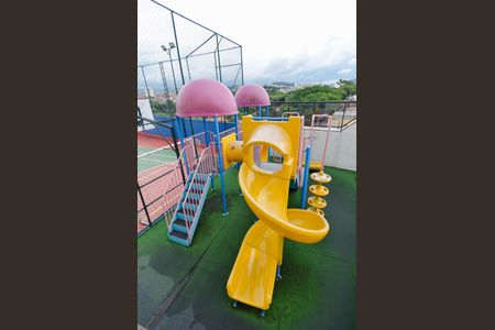 Apartamento para alugar com 200m², 3 quartos e 4 vagasÁrea comum - Playground