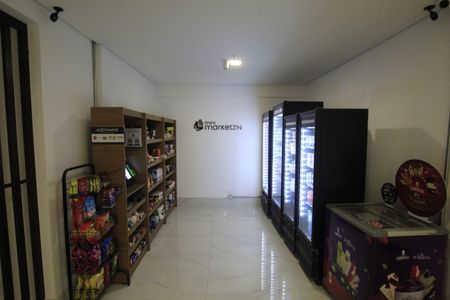 Studio à venda com 28m², 1 quarto e sem vagaMini Market