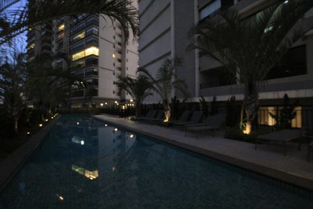 Studio à venda com 28m², 1 quarto e sem vagaÁrea comum - Piscina