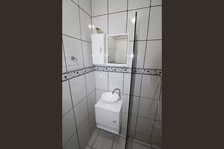 Banheiro de apartamento para alugar com 2 quartos, 48m² em Conjunto Residencial Trinta E Um de Marco, São José dos Campos