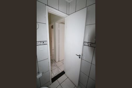Banheiro de apartamento para alugar com 2 quartos, 48m² em Conjunto Residencial Trinta E Um de Marco, São José dos Campos