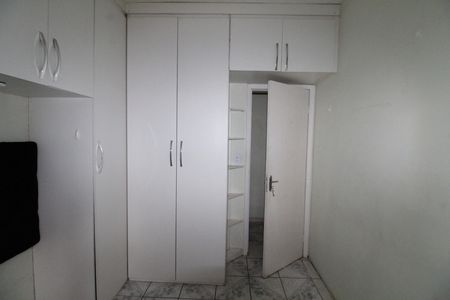 Quarto 2 de apartamento para alugar com 2 quartos, 48m² em Conjunto Residencial Trinta E Um de Marco, São José dos Campos