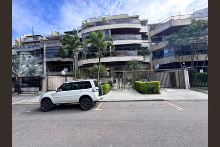 Apartamento para alugar com 450m², 5 quartos e 3 vagasFachada