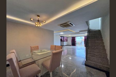 Apartamento para alugar com 450m², 5 quartos e 3 vagasSala