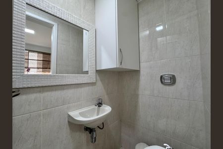 Apartamento para alugar com 450m², 5 quartos e 3 vagasCozinha e Área de Serviço - banheiro 