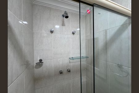 Apartamento para alugar com 450m², 5 quartos e 3 vagasCozinha e Área de Serviço - banheiro 