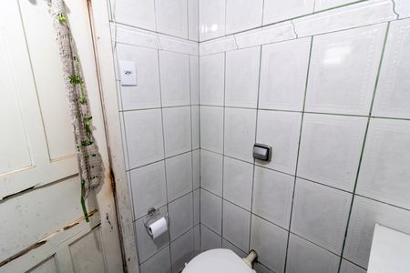 Casa para alugar com 100m², 3 quartos e 1 vaga Casa para alugar com 100m², 3 quartos e 1 vagaBanheiro