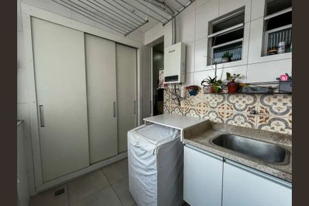 Apartamento à venda com 77m², 2 quartos e 1 vagaCozinha