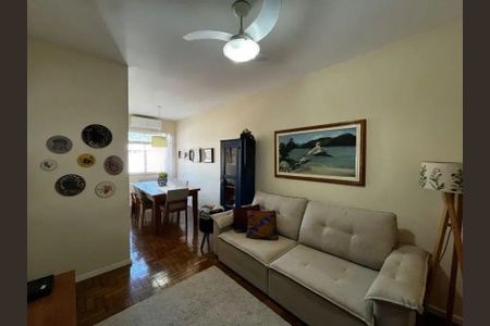 Apartamento à venda com 77m², 2 quartos e 1 vagaSala