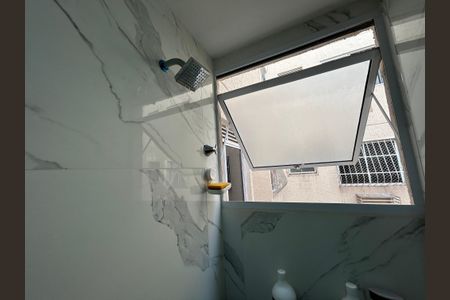 Apartamento para alugar com 45m², 2 quartos e sem vagaBanheiro