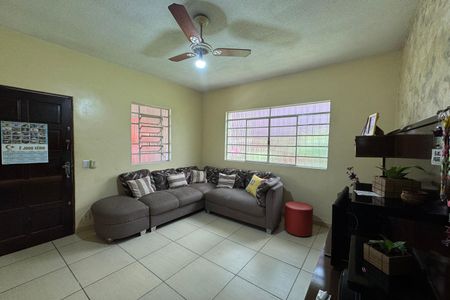 Casa à venda com 1365m², 3 quartos e sem vagaSala